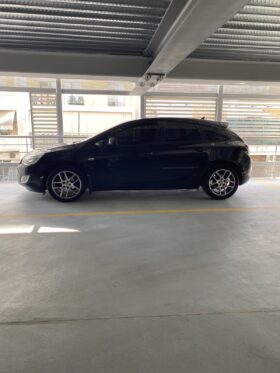 Opel Astra 2011 J