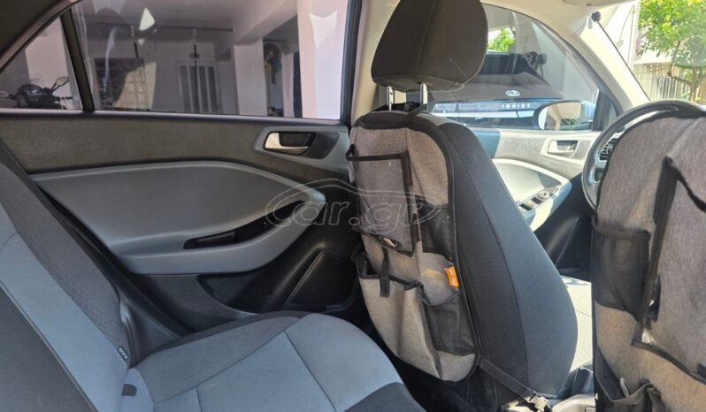 
								Hyundai i 20 2018 FULL EXTRA full									